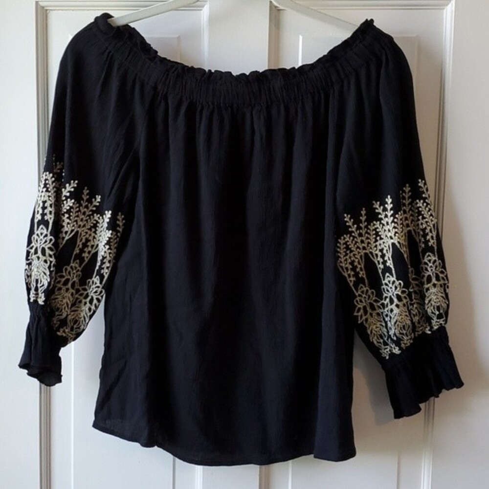 INC EMBROIDERED OFF SHOULDER TOP SIZE SMALL BLACK GOLD